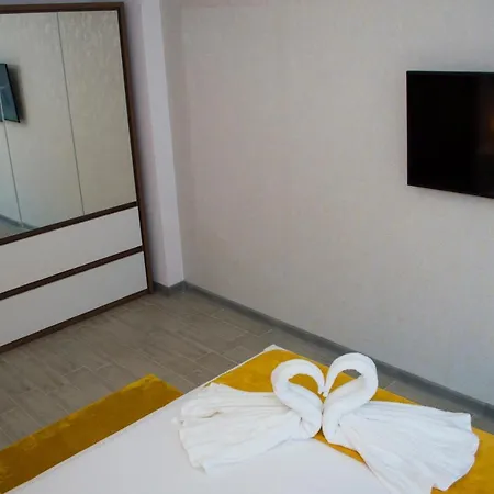 Yellow Sun Apartament *